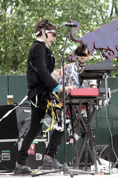 GARY WILSON AND THE BLIND DATES - 2013-05-26 - PARIS - Parc de la Villette - 